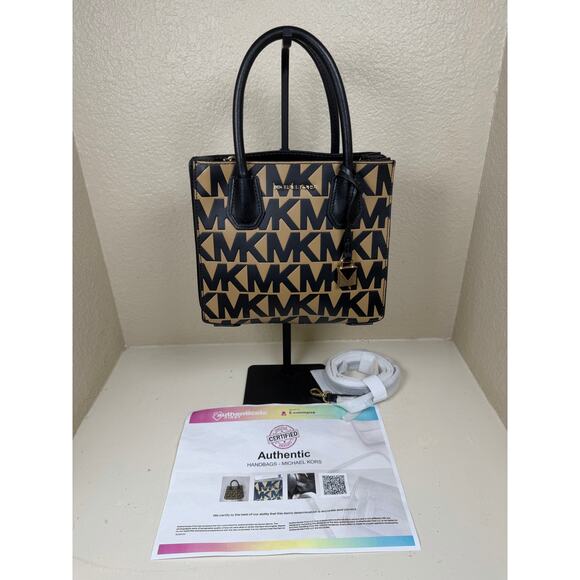 NWOT Michael Kors Mercer Medium Logo and Leather Accordion Crossbody Bag w/COA - Picture 1 of 10